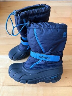 Sorel Navy and Bright Blue Winter Boots